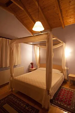Amadryades Boutique Hotel 2*