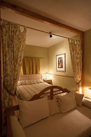 Amadryades Boutique Hotel 2*